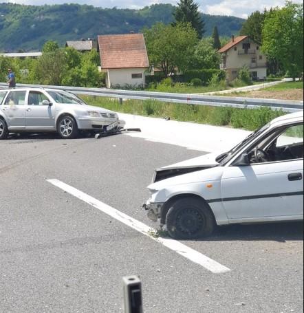 Drama na autoputu kod Visokog: Sudar tri vozila, saobraćaj preusmjeren