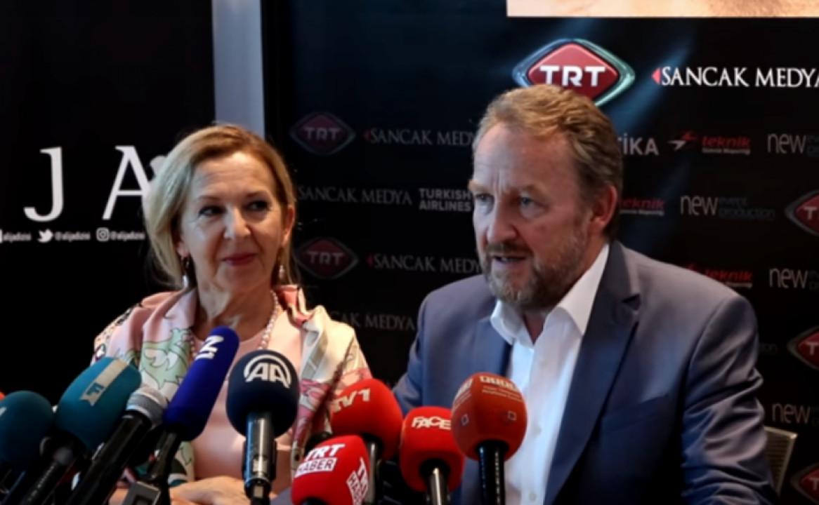 Scandalous: Bakir Izetbegović's sister and son-in-law and Fikret Prevljak were vaccinated out of turn