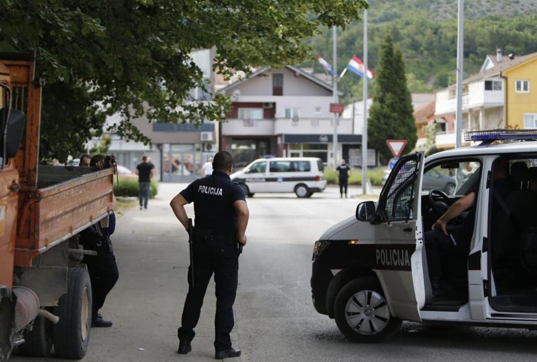 U Mostaru usred dana pucnjava, policija na nogama