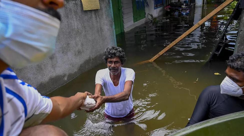 Monsoon rains triggered floods and mudslides in Sri Lanka killing at least 16 people - Avaz