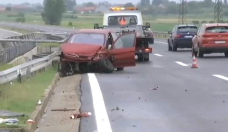 Uprkos naporima ljekara djevojčica koja je povrijeđena u teškom udesu podlegla povredama