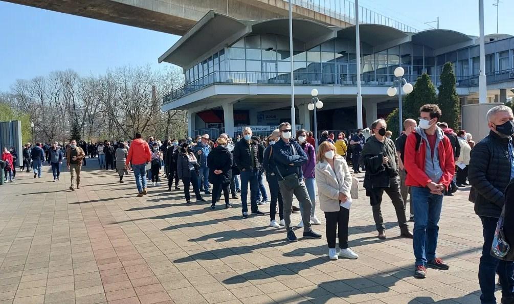 Tokom vikenda u Srbiji se vakcinisalo 14.000 stranih državljana