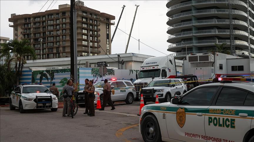 A view of the site during a rescue operation of a 12-storey Champlain Tower partially collapsed in Surfside, Florida, United States, on June 29, 2021. - Avaz