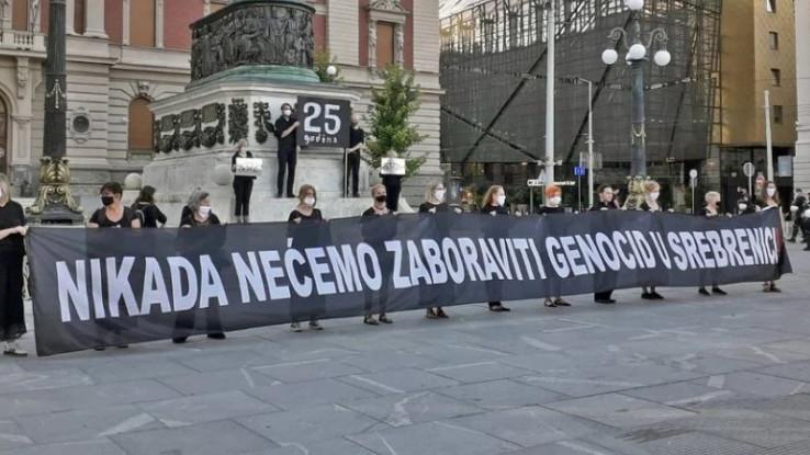 Žene u crnom: Nikada nećemo zaboraviti genocid u Srebrenici