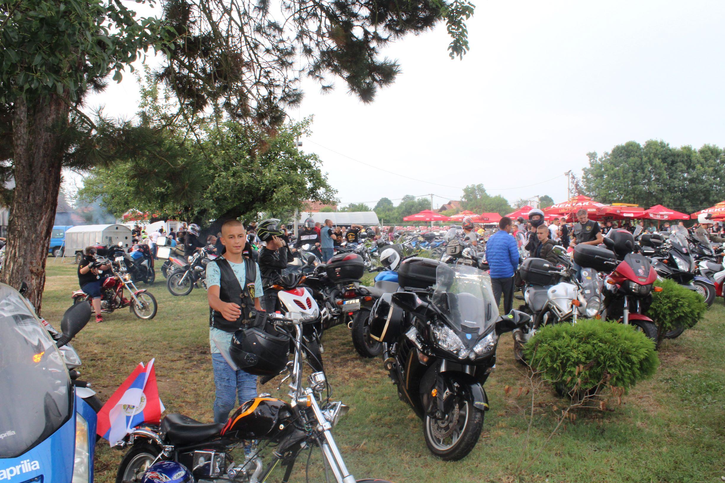 Stotine bajkera na "Moto susretima Krečar"