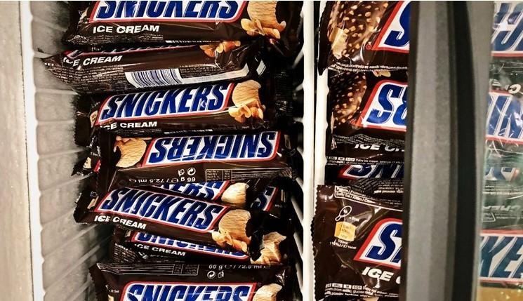 Povučeni sladoledi Snickers, Bounty, Twix... - Avaz