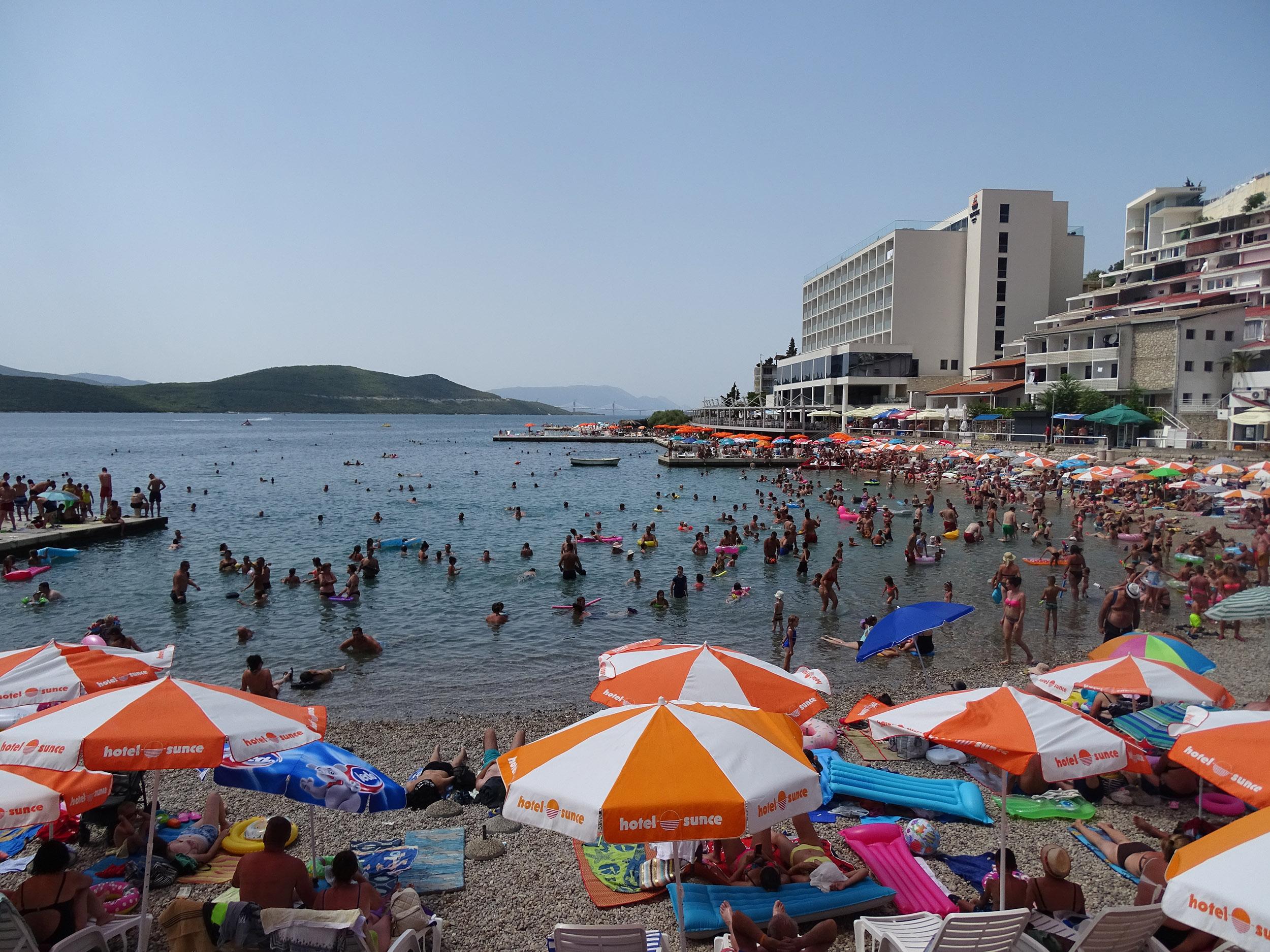 Neum: Takvi objekti kvare turističku sliku grada - Avaz