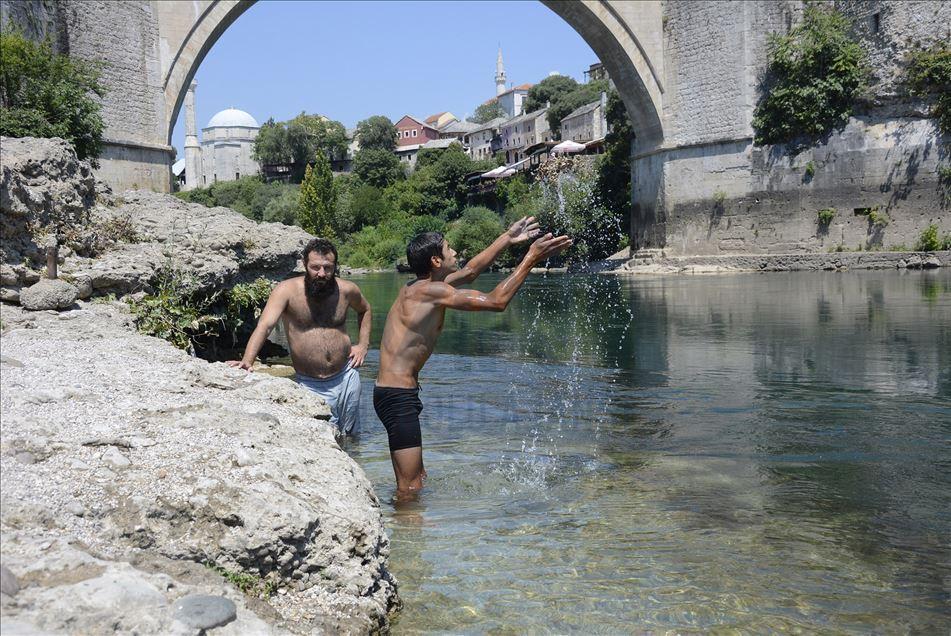 Vreo vikend pred nama, za tri grada izdat žuti meteoalarm, a od ponedjeljka preokret