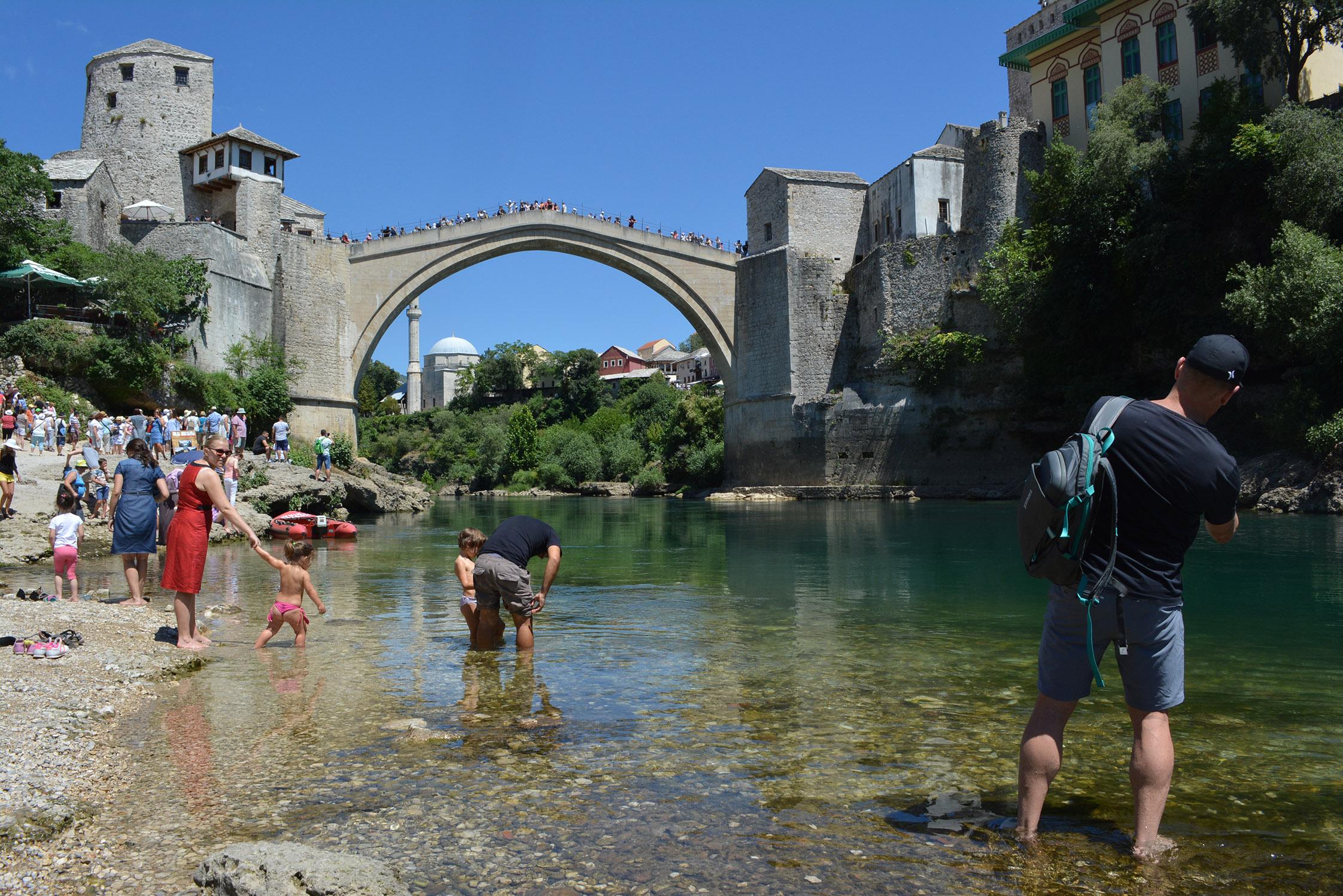 Stiže novi val vrućina, ljekari savjetuju građane: Ne izlazite od 11 do 17 sati