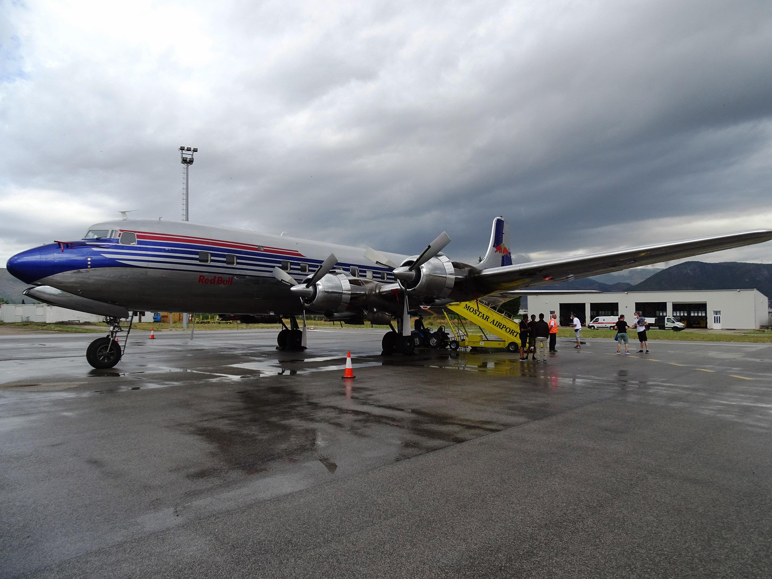 Titov avion na Aerodromu u Mostaru - Avaz