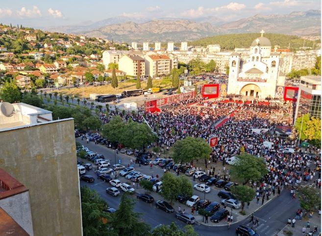 Hiljade građana se okupilo na dočeku - Avaz