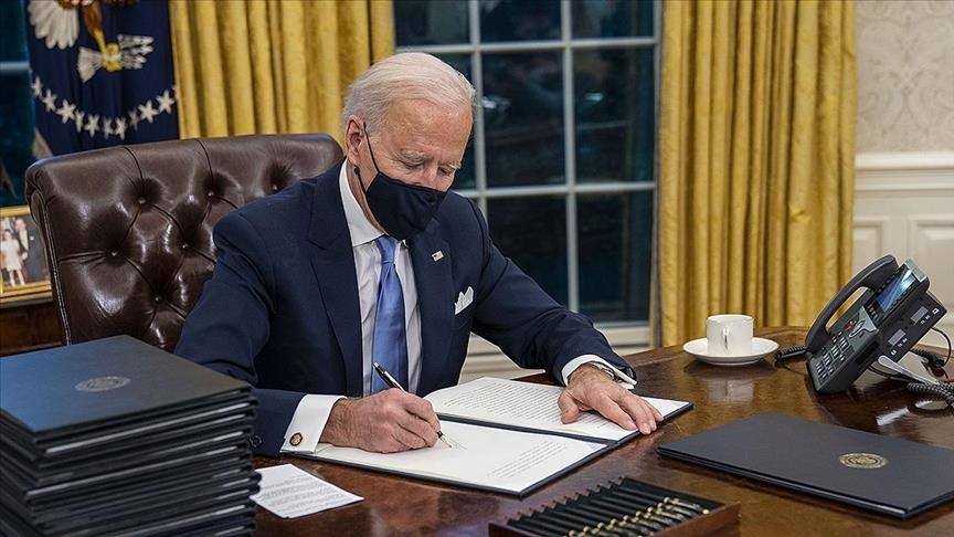 It is unclear if there will be medical or religious exemptions in Biden's executive orders - Avaz