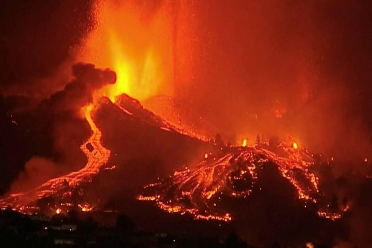 Lava uništila oko 100 kuća - Avaz