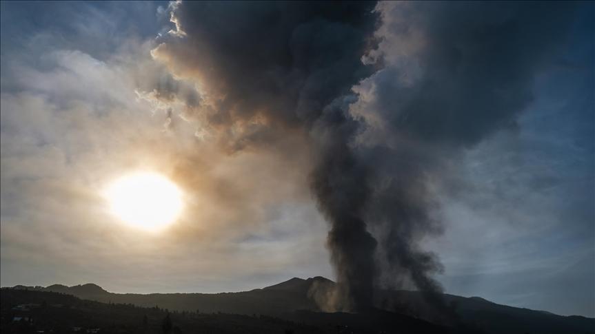 Nastavljena erupcija vulkana koji je do sada uništio stotine kuća