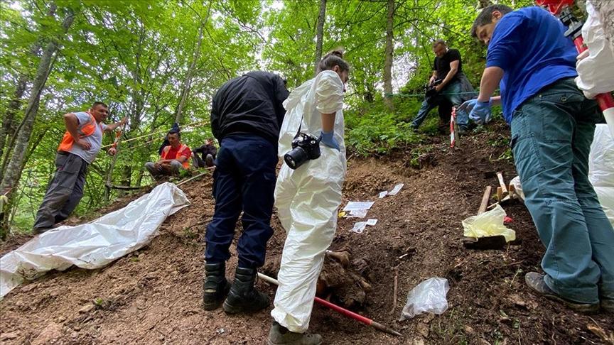 U Bratuncu ekshumirani posmrtni ostaci pet žrtava, tri žene i dvije djevojčice