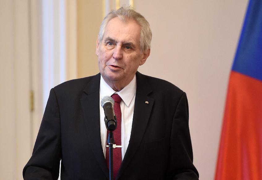 Češki predsjednik Miloš Zeman prebačen u bolnicu