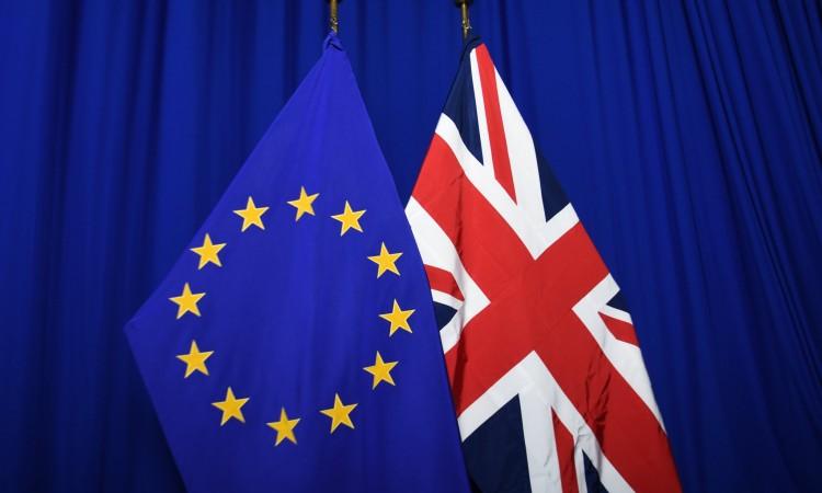 EU će predložiti Britaniji rješenja u Brexit sporu oko Sjeverne irske