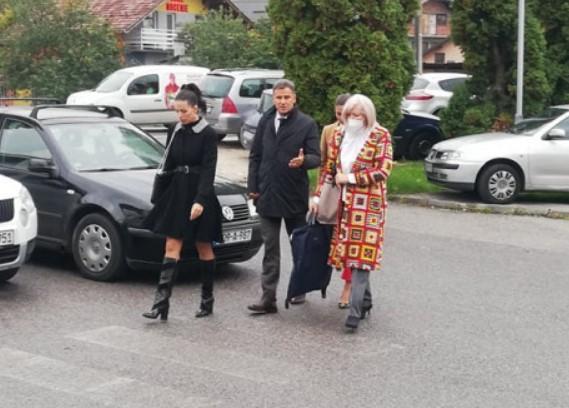 Fadil Novalić and Vasvija Vidović upon arrival at the Court of B&H - Avaz