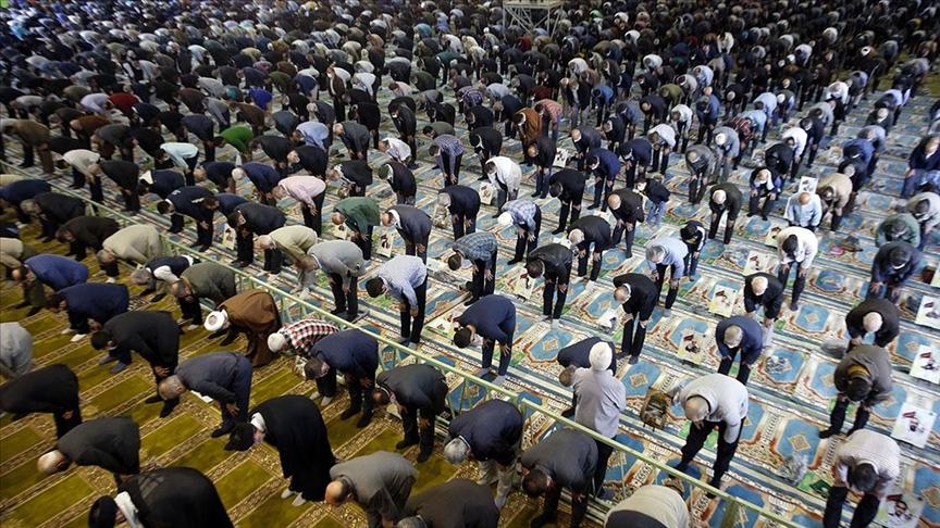 Prvi džuma-namaz, molitva muslimana petkom, održana je u Teheranu - Avaz