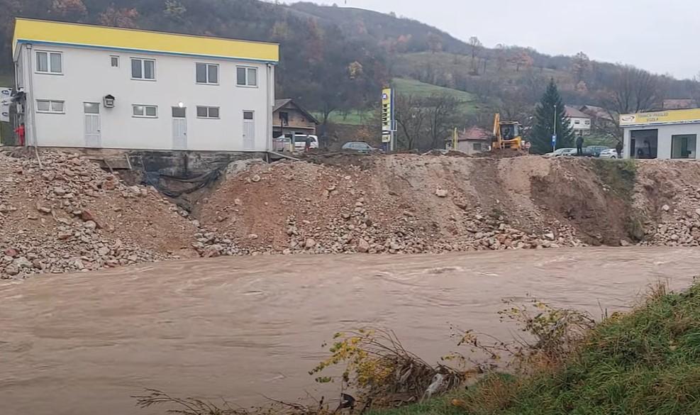 Benzinska pumpa u Vojkovićima i dalje u kritičnom stanju