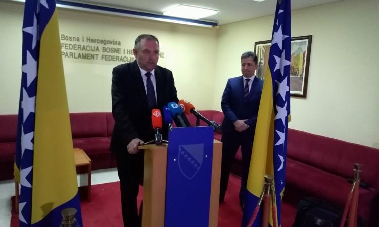 Rukovodioci Parlamenta FBiH zadovoljni sastankom s Eskobarom