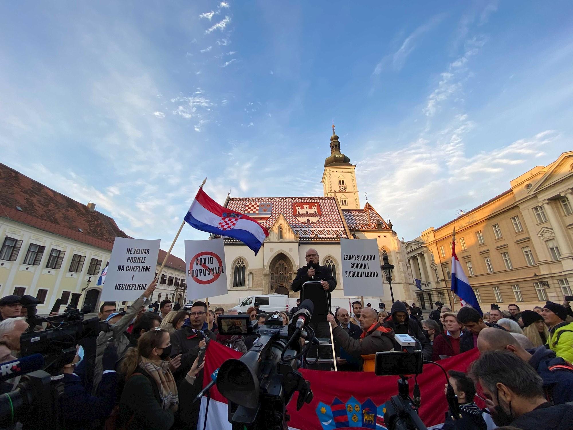 Sa protesta - Avaz