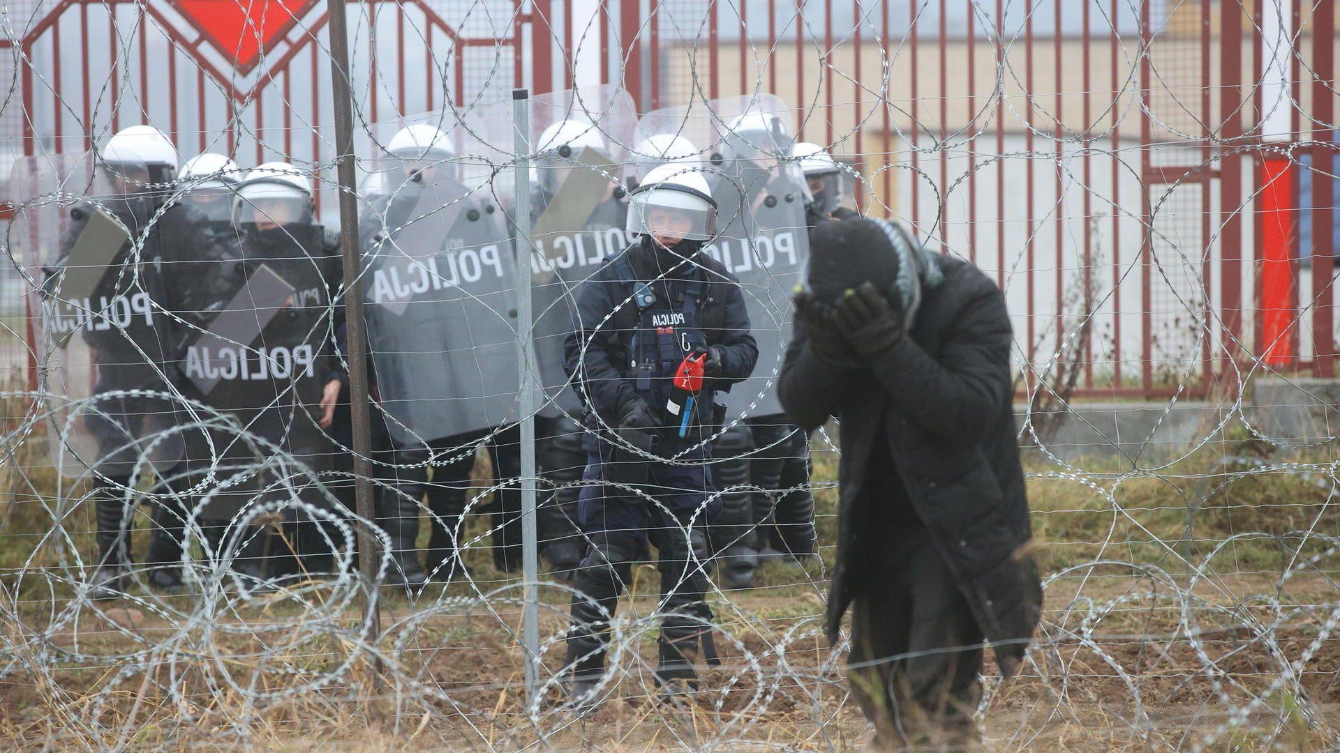 Eskalirali sukobi na granici: Povrijeđeno sedam poljskih policajaca, dvoje pogođeno kamenicama u glavu