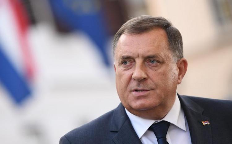 Dodik: RS se povukao iz državnih institucija - Avaz