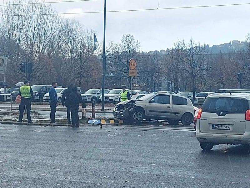 Udes na Alipašinom Polju, tramvajski saobraćaj bio u prekidu