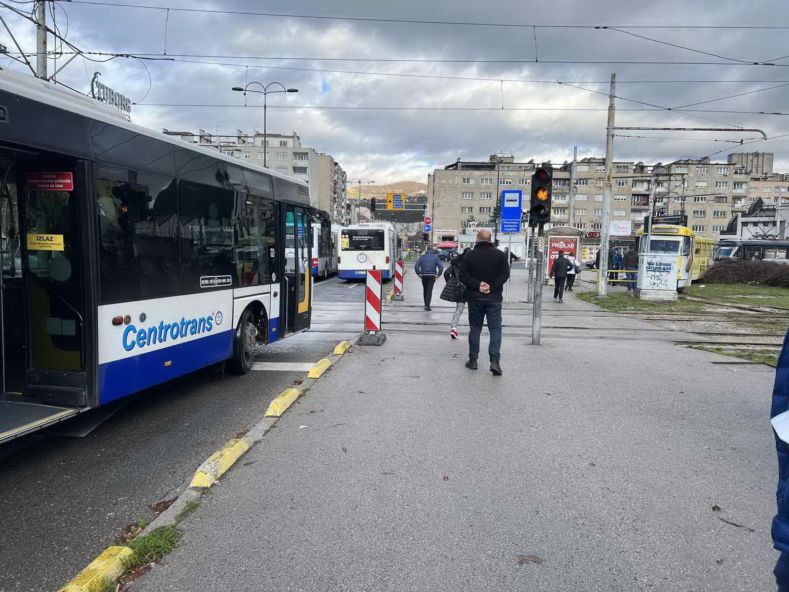 Idu kiše, stižu snjegovi: Tramvaji neće voziti, mijenjaju ih autobusi