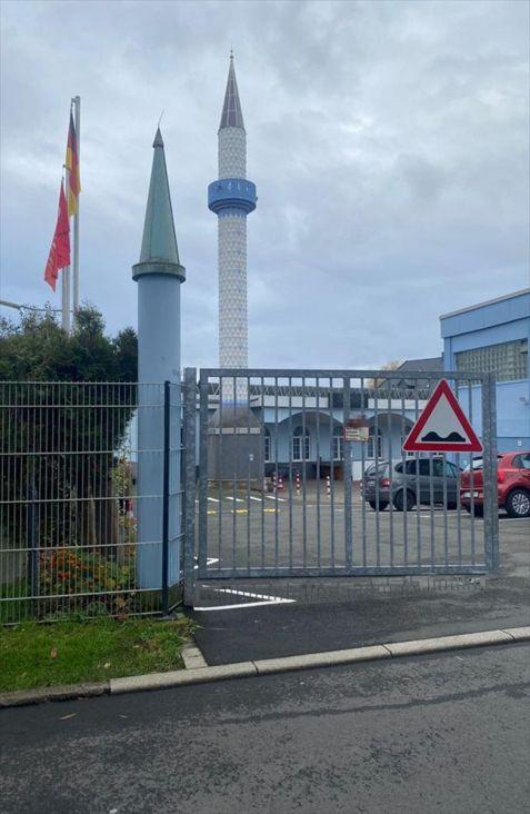 U Dortmundu nepoznata osoba objesila svinjsku glavu na vrata džamije