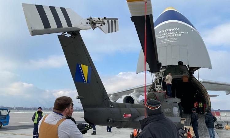 Four Huey II helicopters for AF B&H arrive at Sarajevo Airport