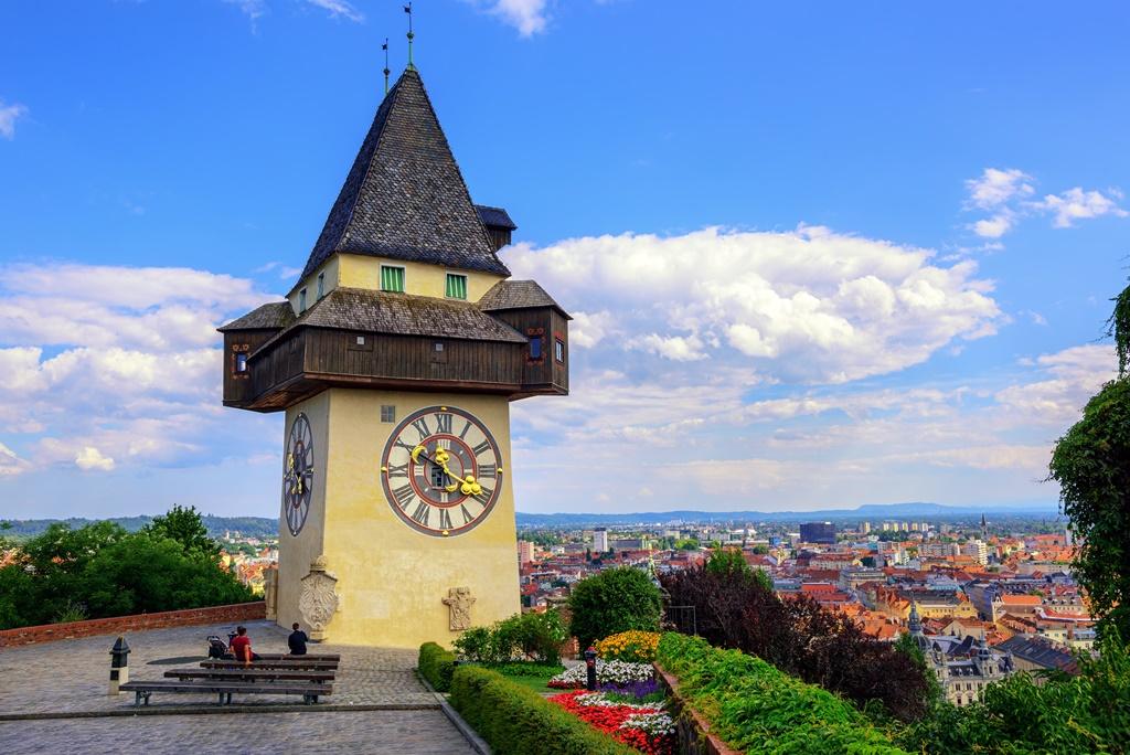 Grac: Šarmantni ljepotan na rijeci Muri