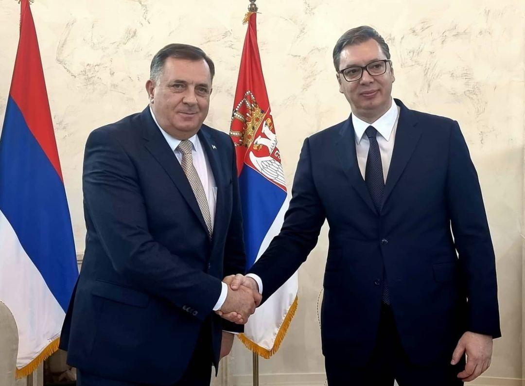 Vučić zamolio Dodika da se vrate u institucije BiH