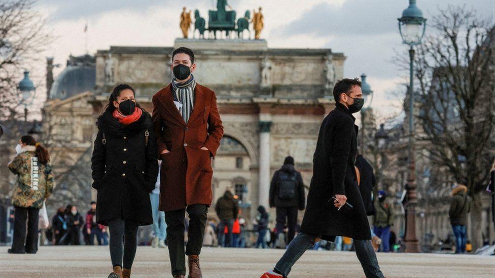 Francuska početkom februara ublažava Covid restrikcije