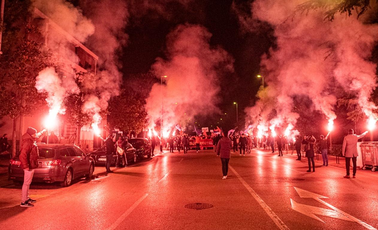 U Podgorici i večeras održan protest protiv formiranja manjinske vlade