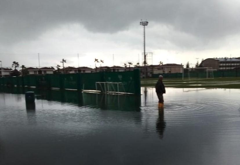 Trening centar u Antaliji pod vodom, protivnici bordo tima situaciju opisali šaljivom porukom