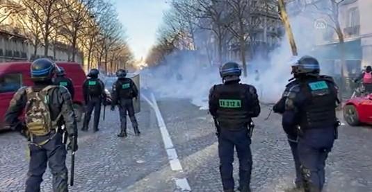 Policija pooštrila sigurnosne mjere u Parizu: Demonstranti u konvojima krenuli ka Briselu