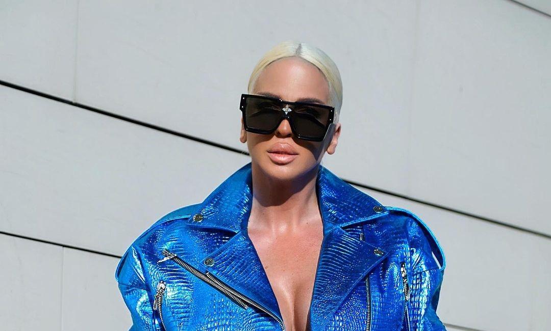 I zakopčana do grla Jelena Karleuša mami uzdahe