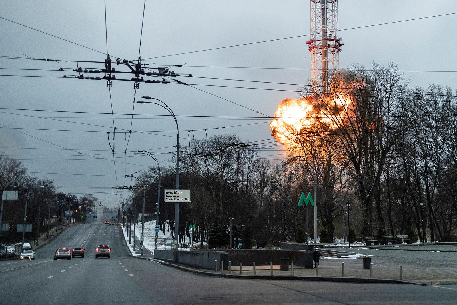 Rusija bombarduje nekoliko kijevskih naselja