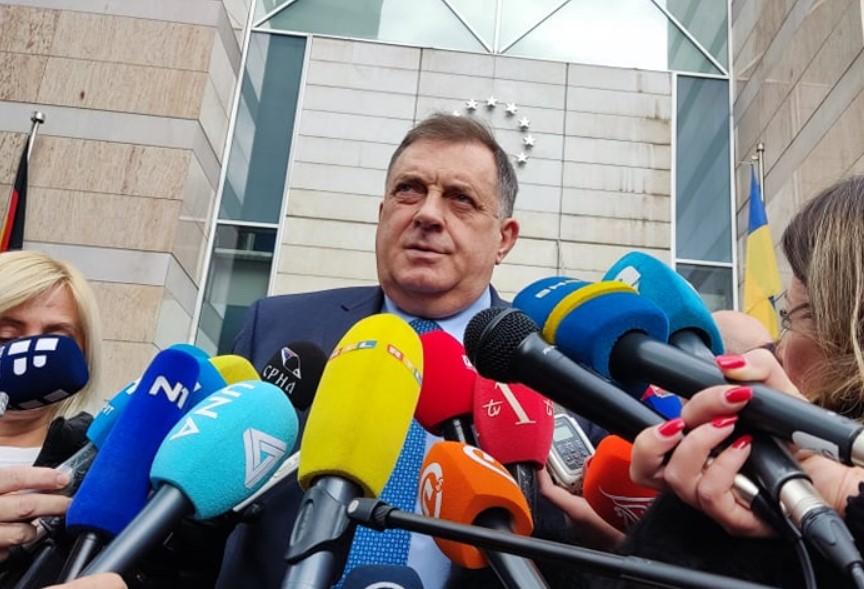 Dodik nakon sastanka s Boreljom: Nema ubrzanog puta BiH ka EU, moraju se poštivati standardi