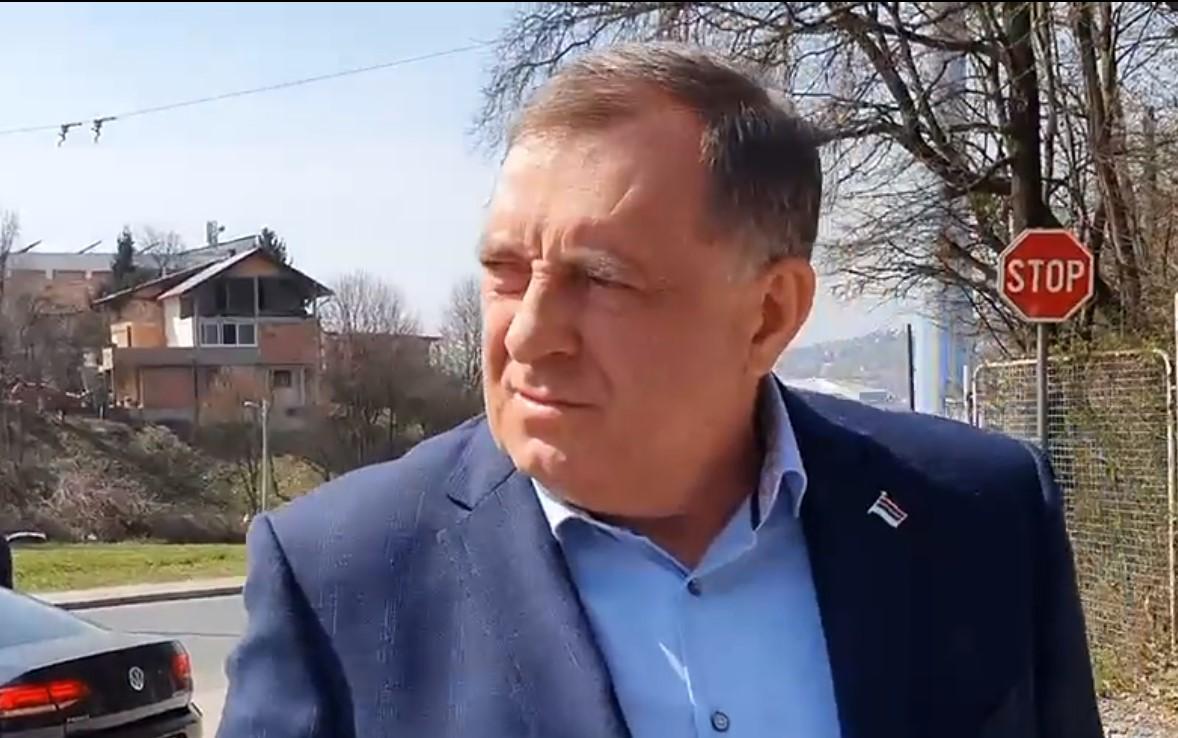 Poučen prošlosedmičnim iskustvom, Dodik upitao novinare: Eto, jeste li vidjeli da mogu biti i fin