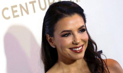 Eva Longoria oduševila u haljini koja oduzima dah