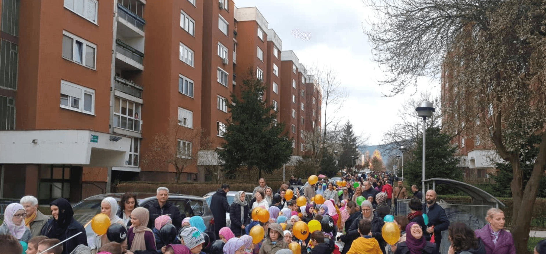 "Ramazanski vozić" uljepšao i ulice Dobrinje