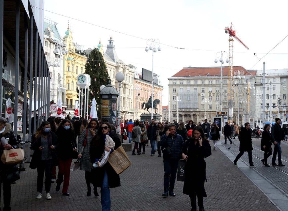 U Hrvatskoj od ponoći ukinute skoro sve mjere, bh. državljani više ne trebaju "razlog" za putovanje