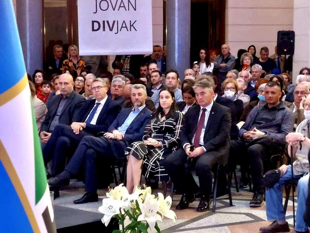 Komšić o Divjaku: U najtežim vremenima pokazao je da je najbitnije biti čovjek