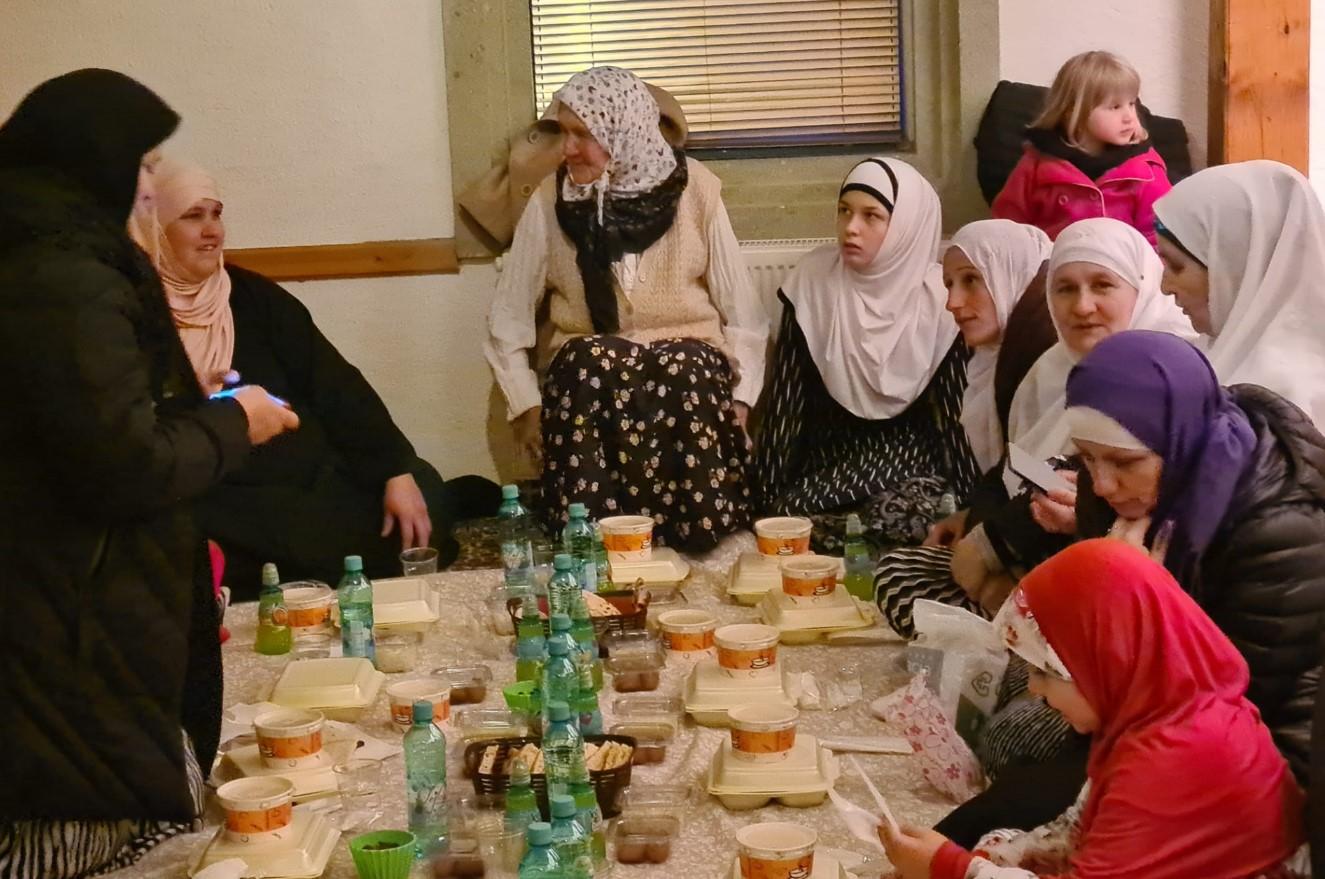 U mjestu Knežina održan iftar - Avaz