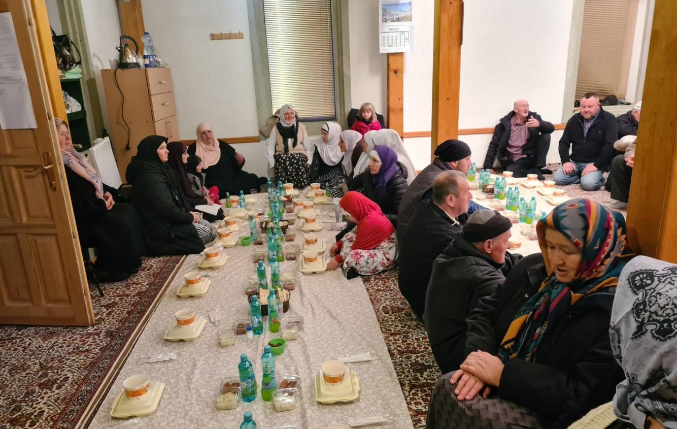 "Merhamet" priredio iftar za bošnjačke povratnike u Knežini kod Sokoca