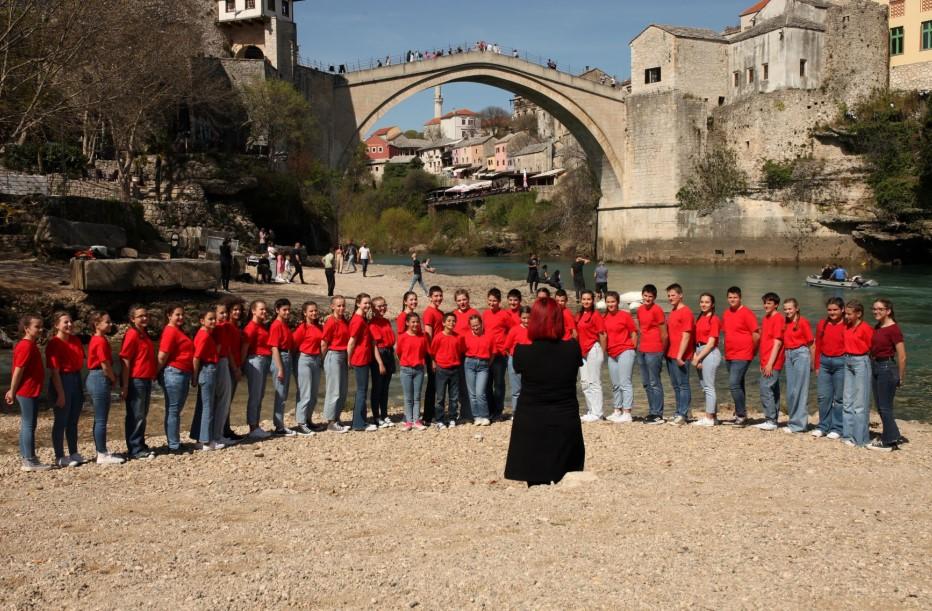 Učenici osnovne škole - Avaz