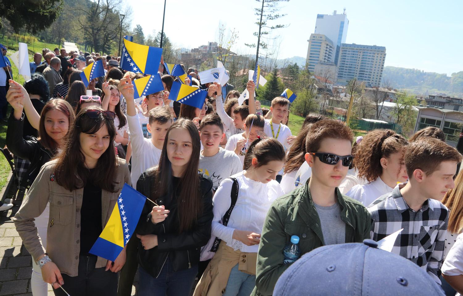 Obilježavanje Dana Armije RBiH u Tuzli - Avaz